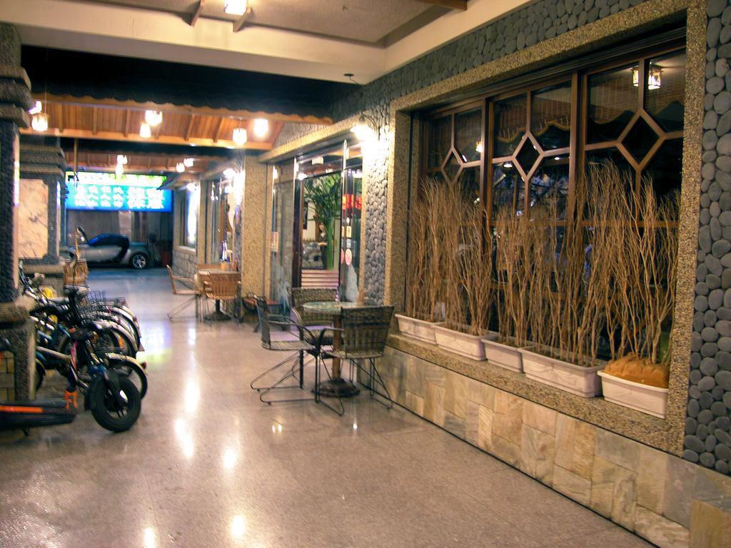 Shankou Hotspring Hotel Jiaoxi Exterior photo